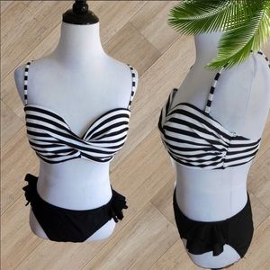 NWOT/ BLACK WHITE TWO PIECE SWIMSUIT